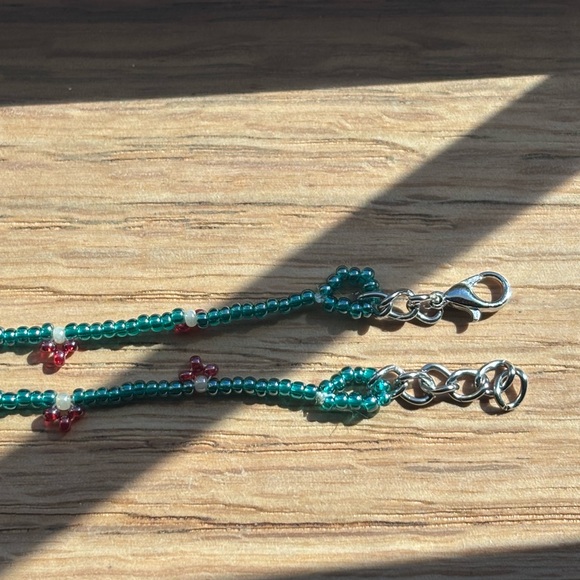 Handmade Green Beaded Necklace with Pink Accents - Picture 5 of 5